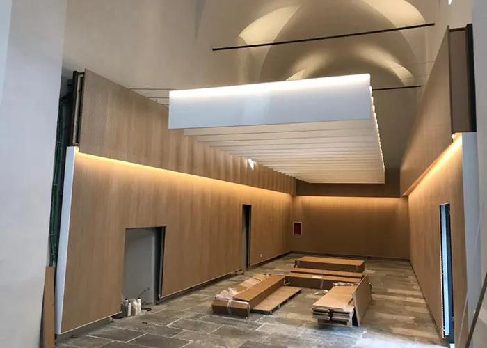 soluzioni-di-arredo-acustico-per-scuole-e-auditorium