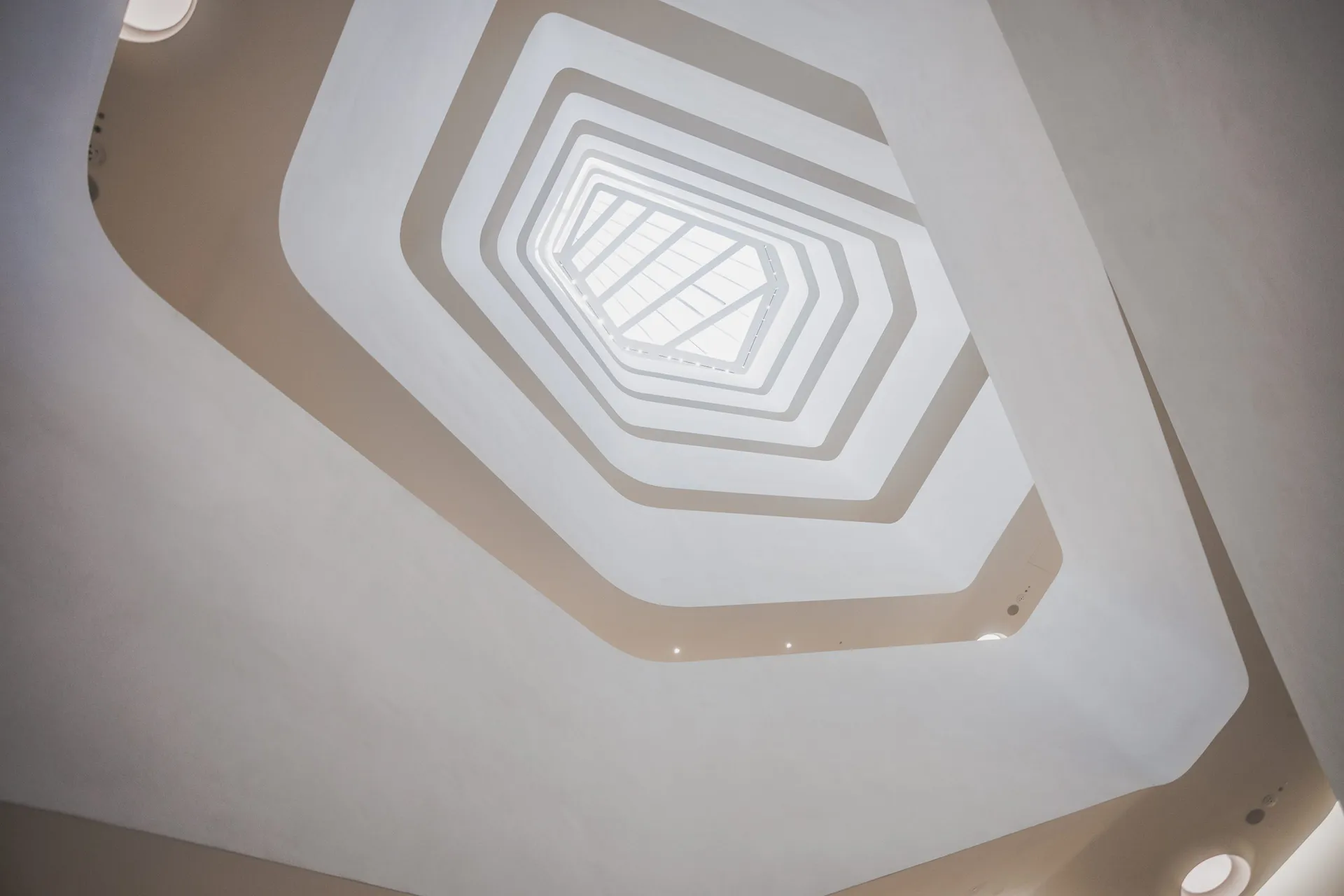 inn-acoustic-with-regular-or-staggered-installation
