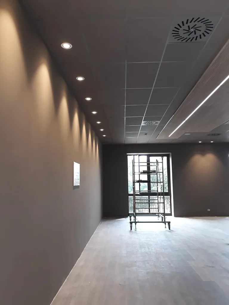 sound-absorbing-panels-crema-theatre-5